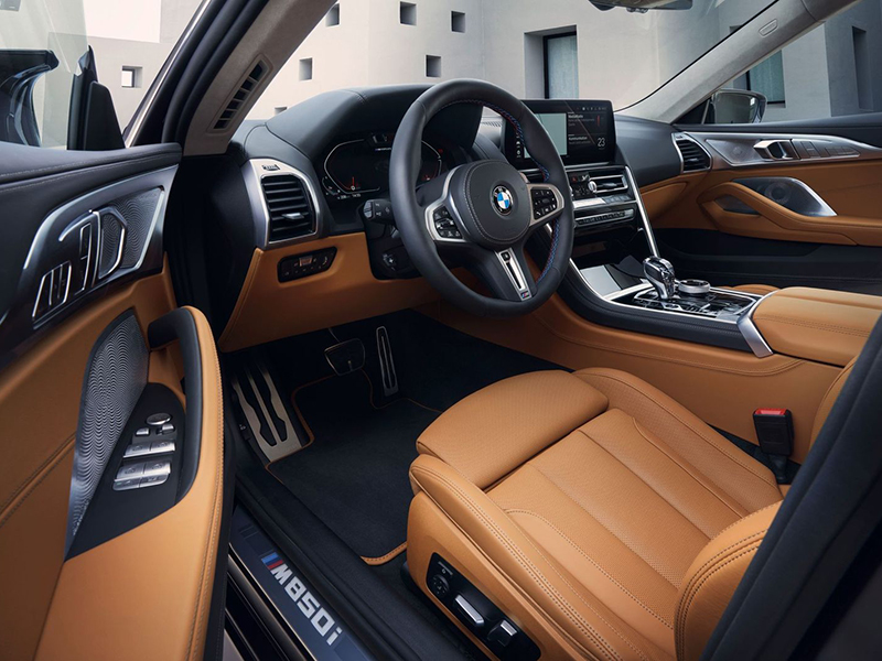إطلاق طرازات BMW 8 الجديدة كلياً في أبوظبي